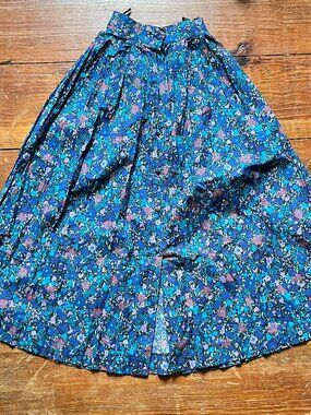 Vintage Laura Ashley Liberty Print Skirt with Buttons and Elastic Waistband XS